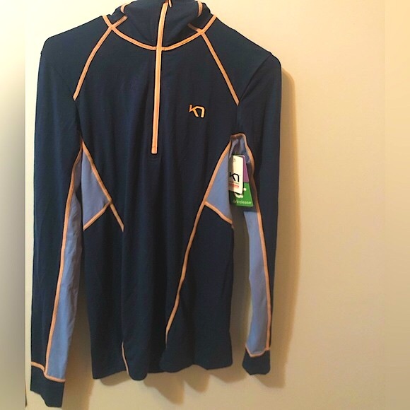 NWT Kari Traa Long Sleeve Baselayer Svala Hoodie